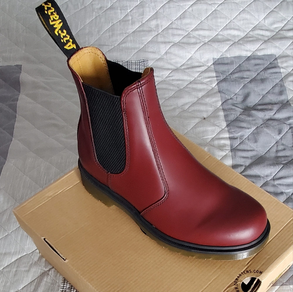 Dr. Martens #2976 Cherry Red Chelsea Boots EU42